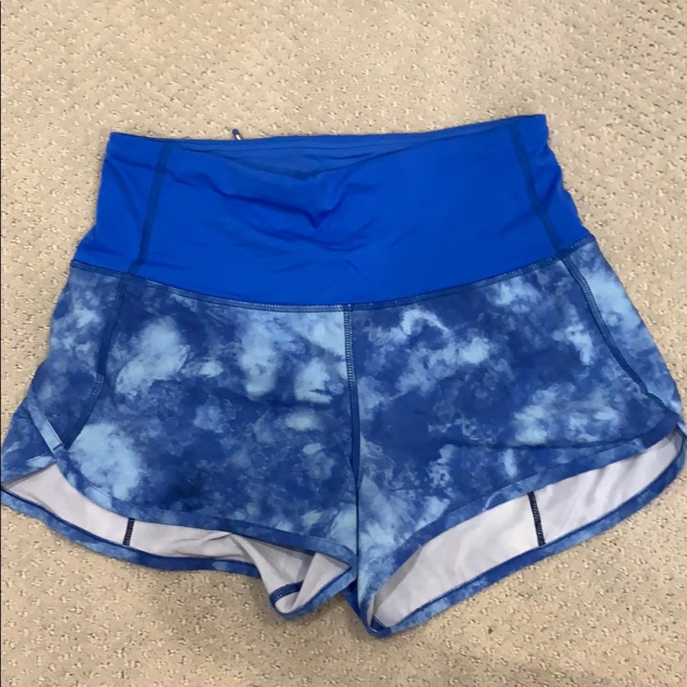 Lululemon | High Waisted Shorts | size 6